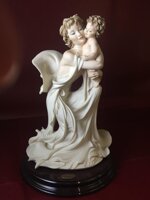 maternita-in-ginocchio