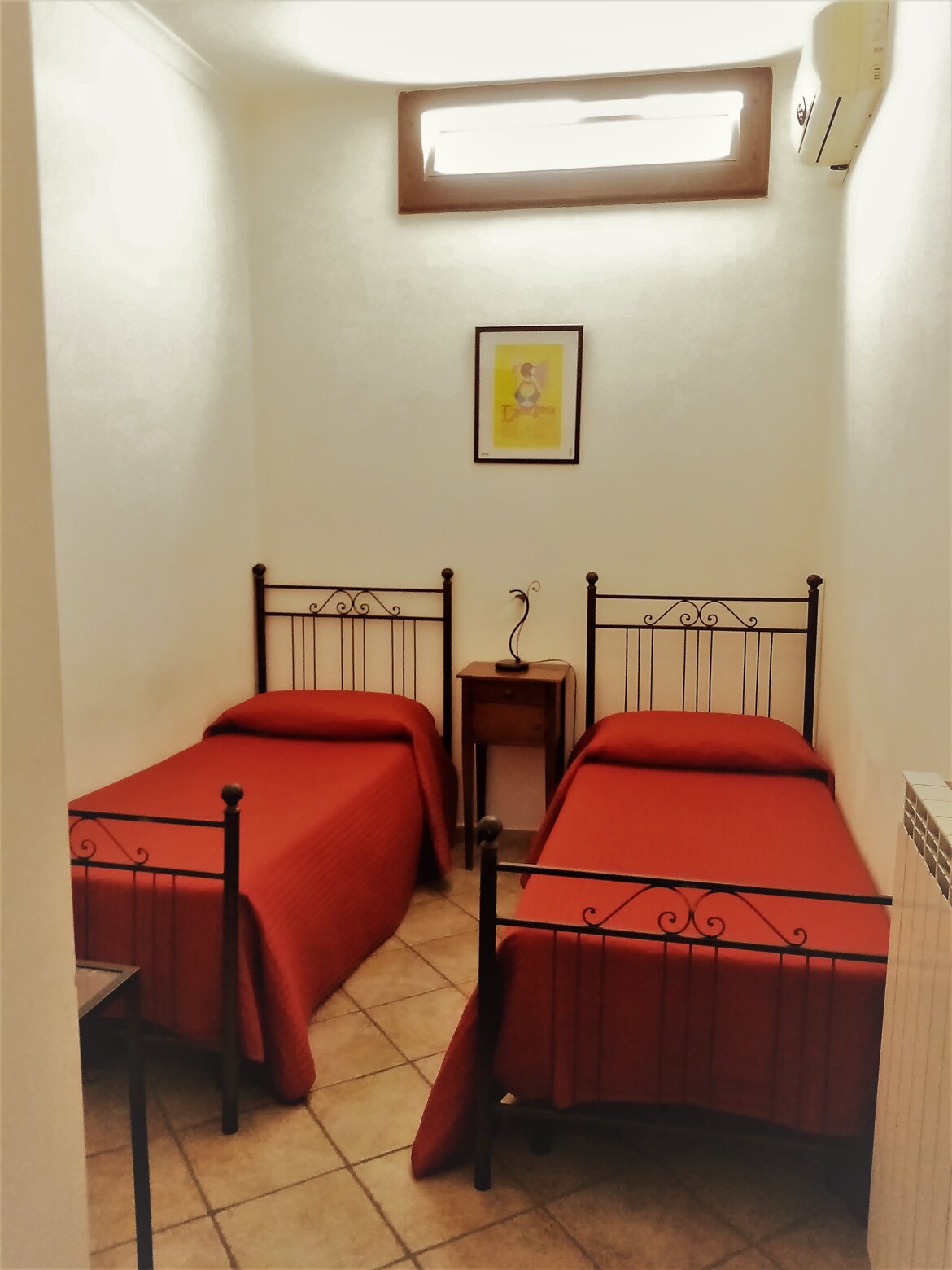 eyJlbiI6IkNhbWVyYSBsZXR0aSBzaW5nb2xpIn0=