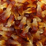 bottiglie-cola-soft-gommosi-lucidi