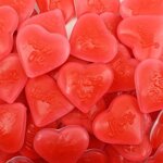 cuori-bicolore-rosso-e-bianco-caramelle-gommose