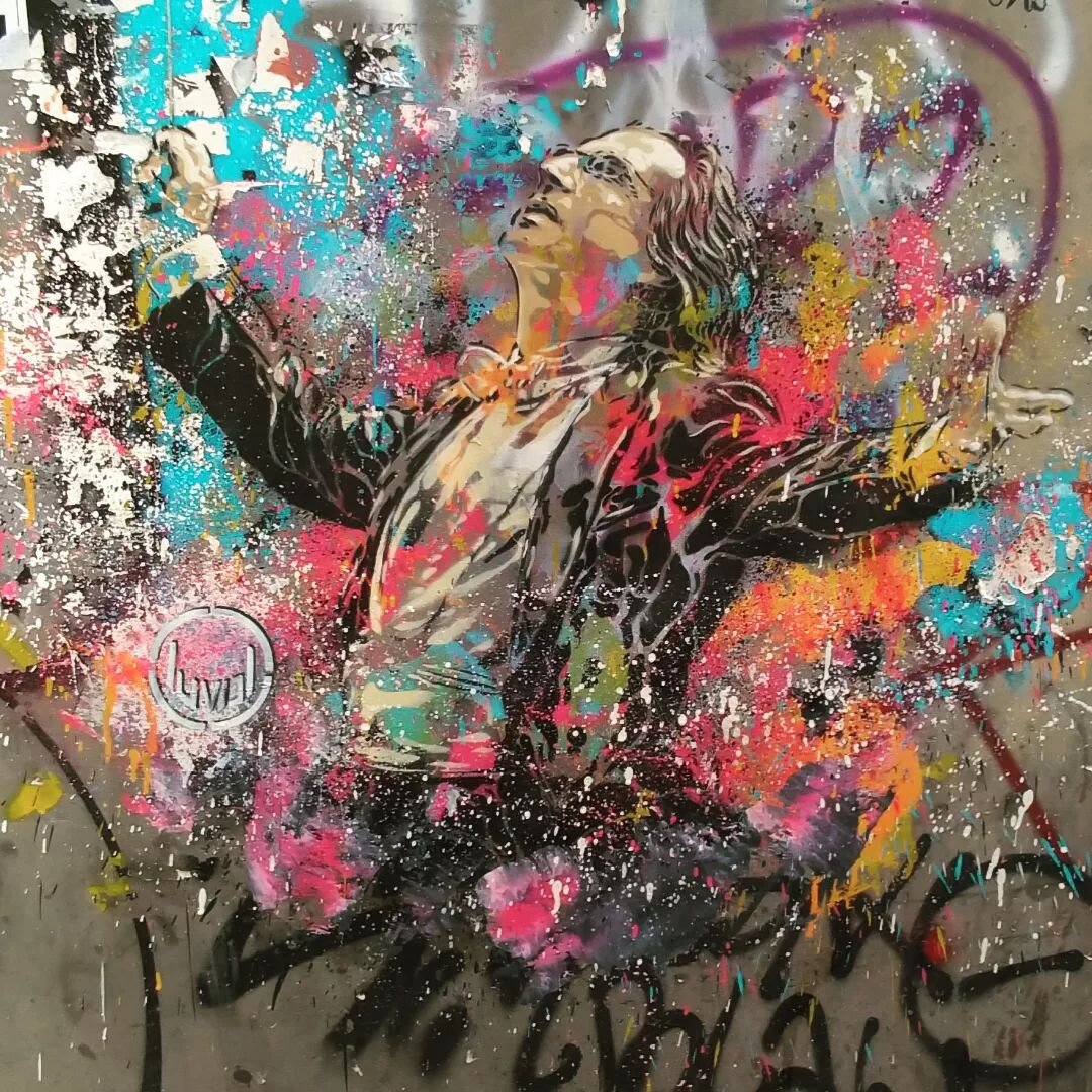Napoli ricorda il maestro Riccardo Muti con lo stencil di Federico Luvol