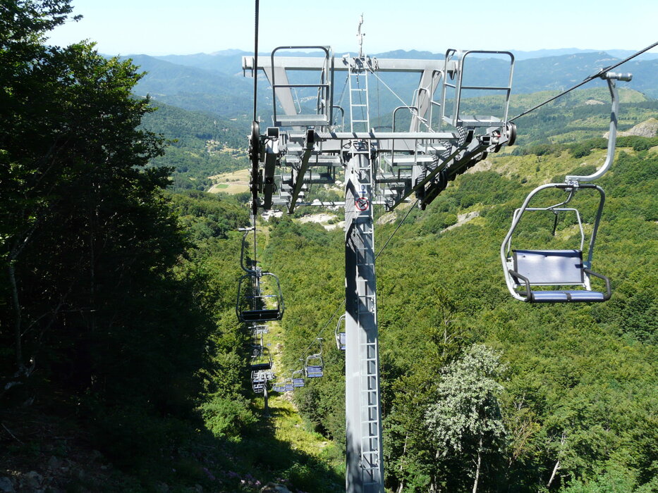 9049e381-a6cd-49e3-8aa0-4526cf8a73bc