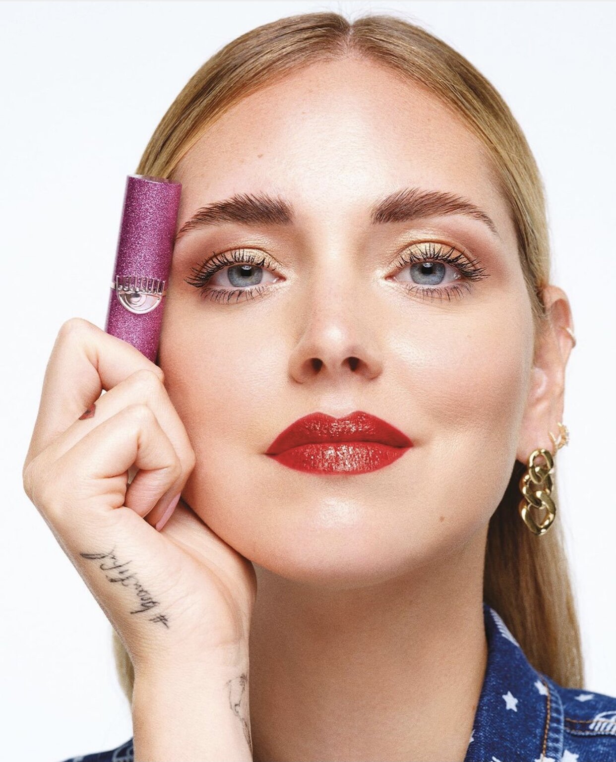 BRILLARE CON IL MAKE-UP DURANTE LE FESTE