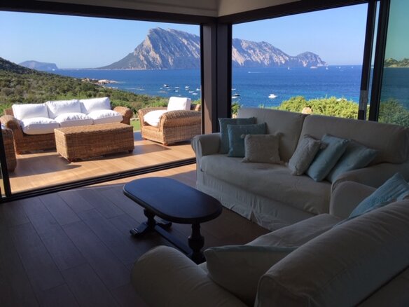 b59e29de-420d-4547-9338-35d91861ca86