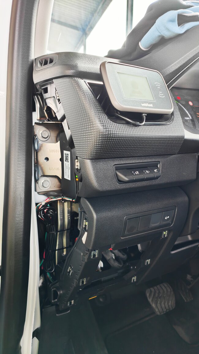 7ad80ef1-91fc-4204-ba41-33014f689ec7 7ad80ef1-91fc-4204-ba41-33014f689ec7