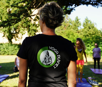 f77570a4-993d-4ff9-9933-82b5f9cb675d