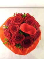 bouquet-18-rose-rosse