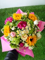 bouquet-girasoli-e-fiori-di-stagione