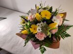 bouquet-fiori-misti-tonalita-chiara