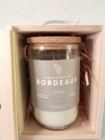 candela-profumata-ispirazione-di-vino-bordeaux