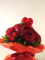 bouquet-12-rose-rosse
