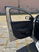 lancia-ypsilon-12-gold