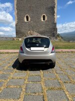 lancia-ypsilon-12-gold