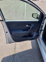 volkswagen-polo-16-tdi-comfortline-bluemotion