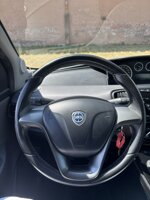 lancia-ypsilon-12-gold