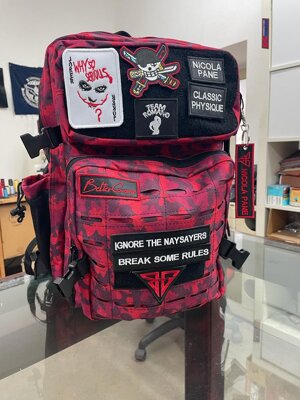 backpack-vesuvio-con-5-patch
