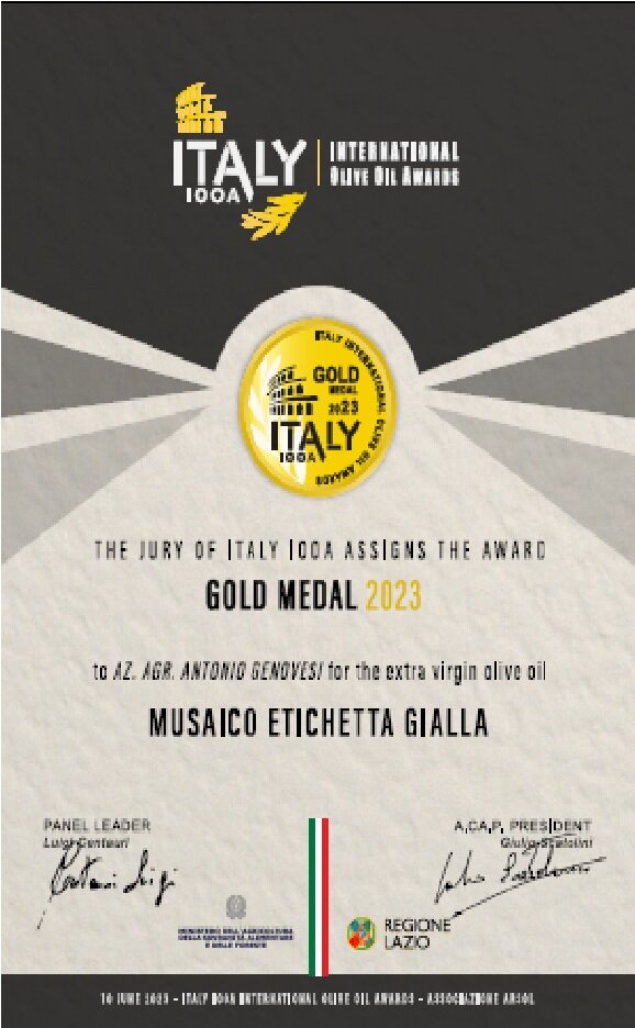 Mus&agrave;ico etichetta gialla GOLD MEDAL 2023 al ITALY IOOA International Olive Oil Awards