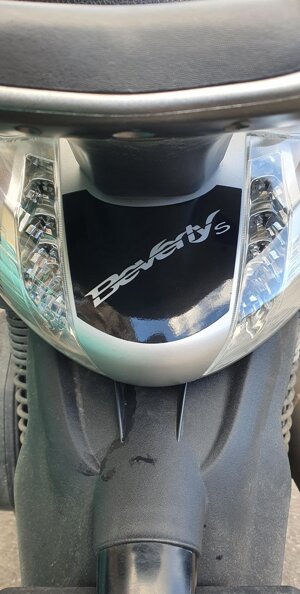 adesivi-codino-beverly-300-350