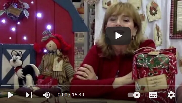 E' disponibile il tutorial per la realizzazione della porticina di Antonietta anche pubblicata sul libro Buon Natale Mrs Claus !