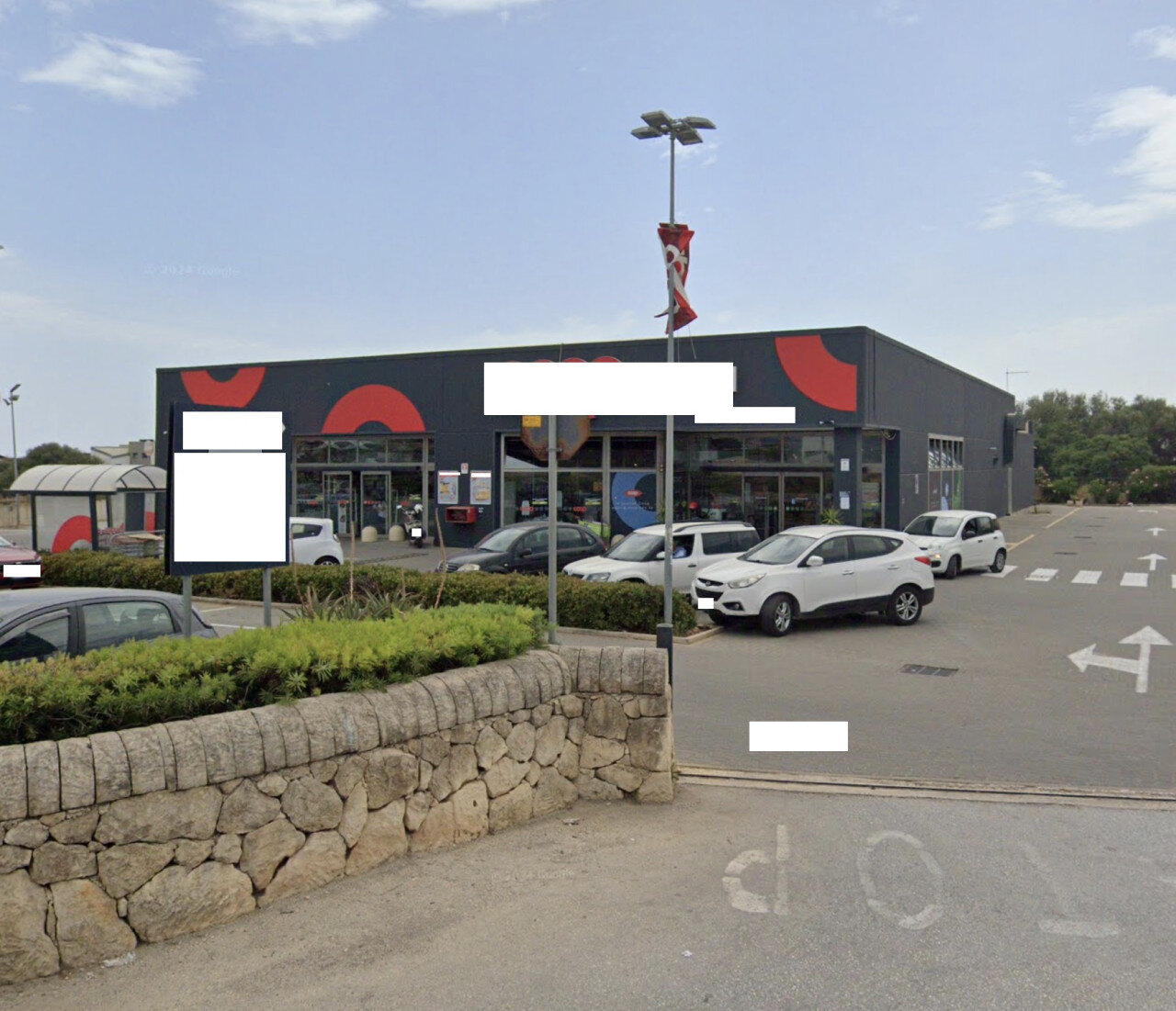 Ramo di azienda esercente attivit&agrave; di supermercato, attualmente a marchio COOP, in Viale Epipoli n.87 in Siracusa (SR)