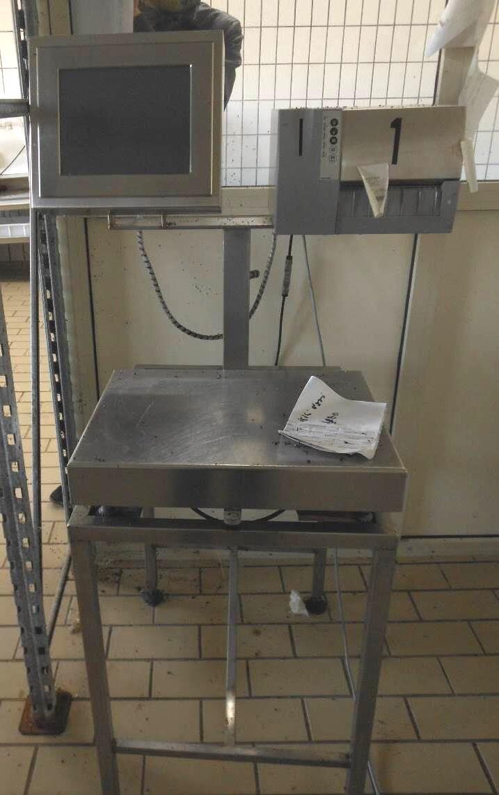 Bilancia elettronica con etichettatrice termica, marca BIZERBA, modello GLP-W