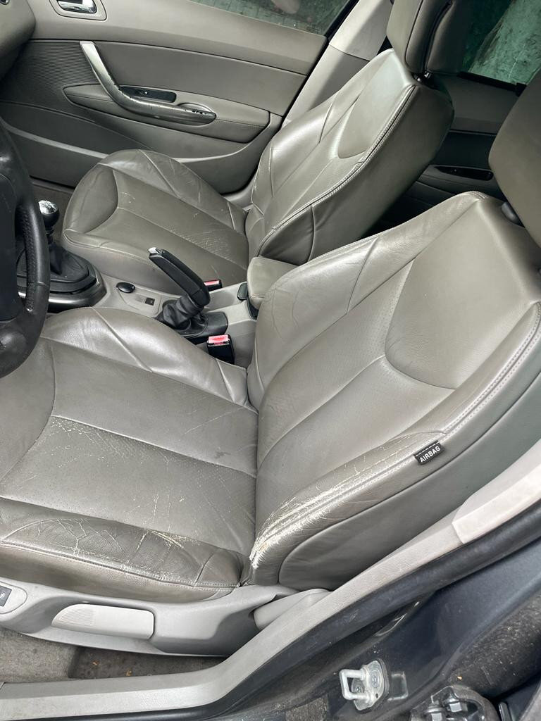 foto_4.jpeg foto_4.jpeg