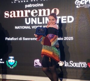 breda ritira il premio nella sala underground