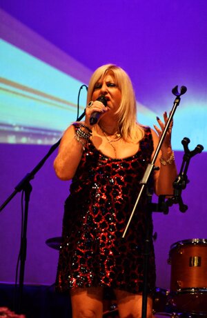 silvana salucci una cantante molto molto brava