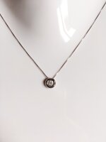 girocollo-punto-luce-oro-e-diamante