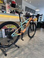 megamo-track-buff-megamo