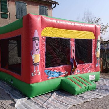 color pencil un fantastico saltarello con uno scivolo adatto ai bimbi piccoli, perfetto per i spazi al chiuso color pencil un fantastico saltarello con uno scivolo adatto ai bimbi piccoli, perfetto per i spazi al chiuso