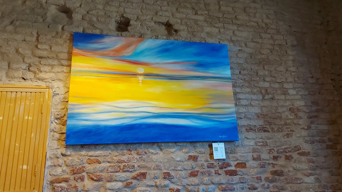 La luce si diffonde, l'acqua siamo noi essere umani, l'unione crea pace e amore