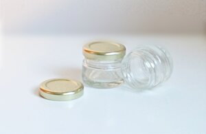 vaso-monodose-miele-escluso-tappo