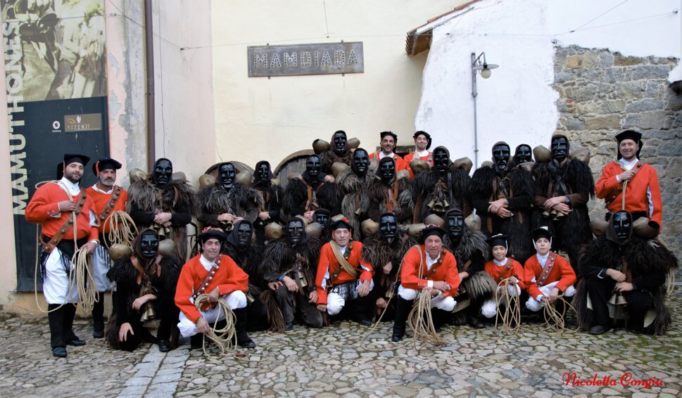 e403afb1e55b97bbb75014818ef7deeac5529d34