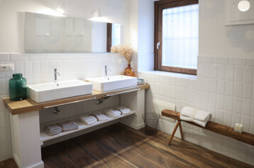 58761cdb-7cd0-4129-acbe-a2e6fdf11519