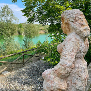 9ab5a6ff-ec27-4679-9ee3-68eb382d3a7e