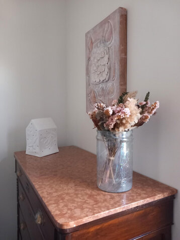 9bc384ff-b243-4b66-8345-b668d411c5d4