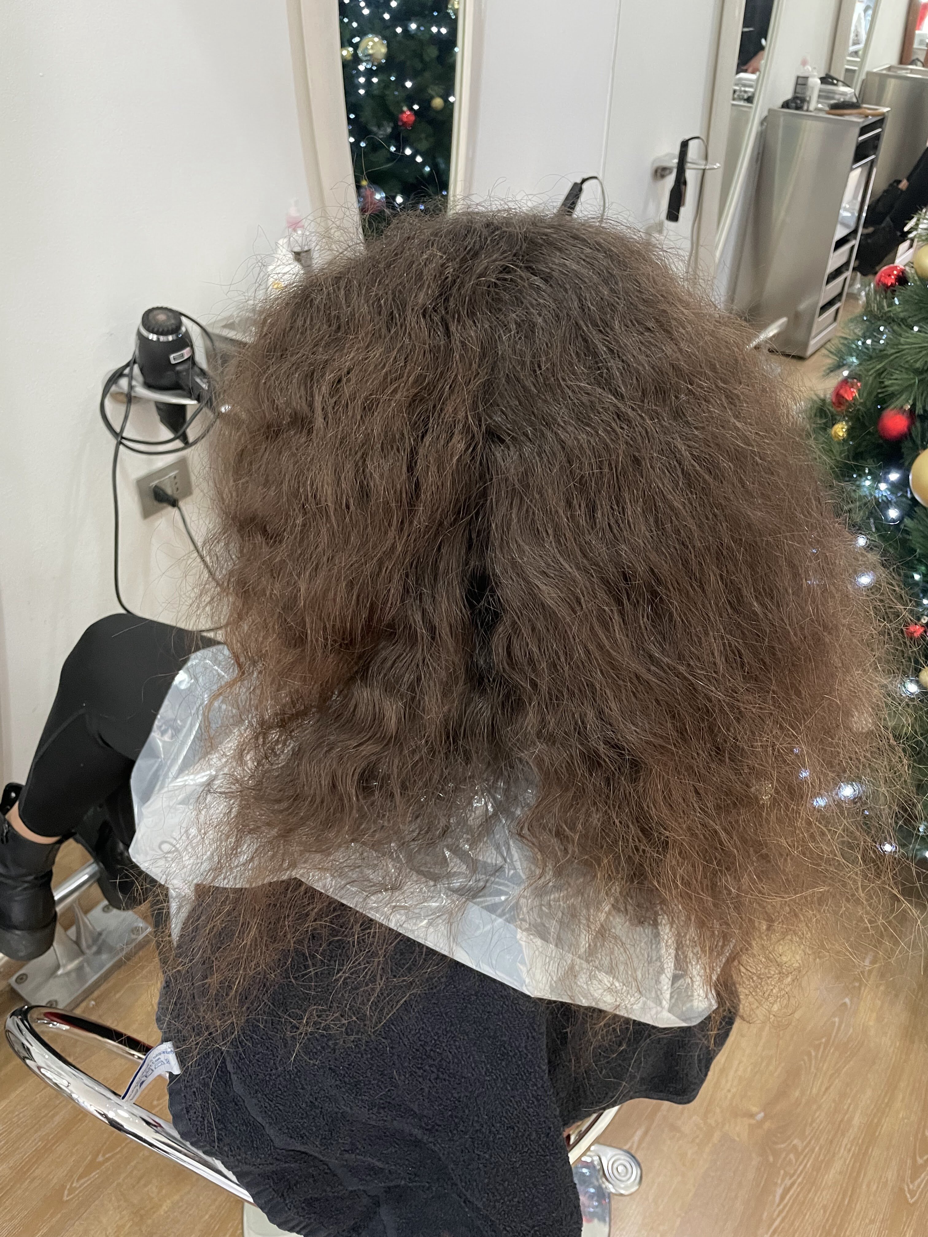 La cura dei capelli in inverno: consigli per mantenerli sani e luminosi