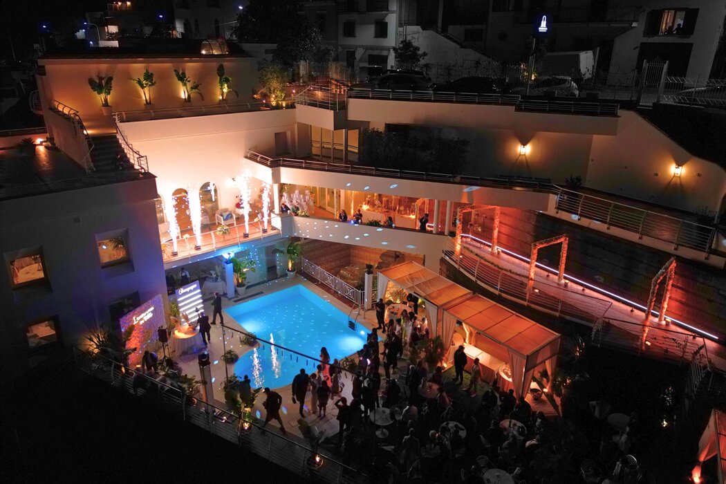 84e71eb2-ba3c-4a87-85f8-f6f461322228 84e71eb2-ba3c-4a87-85f8-f6f461322228