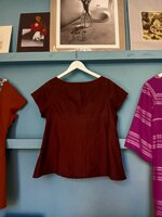 blusa-a-maniche-corte