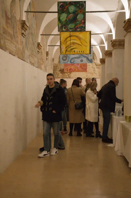 3dad5469-f5c3-446d-9c32-87042954d9c6