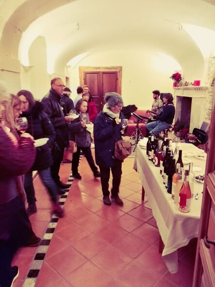 42aeb800-2038-40d6-b7b2-b73464a2108d