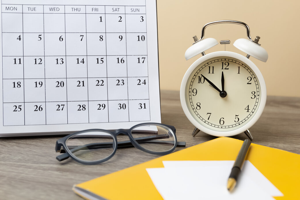 clock_and_calendar_time_planning_original_1826923.jpeg clock_and_calendar_time_planning_original_1826923.jpeg