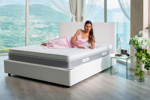 e08add39-7cc7-4312-9230-e281462bcfa7