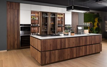 d704a30b-180b-47d3-827a-d2a668b2e9f8