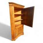 angoliera-doppia-porta-anta-pannellata