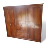 produzione-armadi-classici-su-misura-in-noce