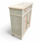 credenza-provenzale-dipinta-a-mano-con-motivi-floreali