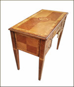 scrittoio-classico-artigianale-da-centro-con-piano-intarsiato