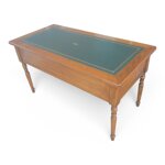 scrivania-con-piano-in-cuoio-verde